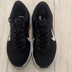 Nike Black and White Athletic Shoes